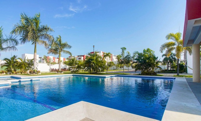 Acapulco Other | 3BR + 2BA | Casa Puerta al Sol con Club de Playa