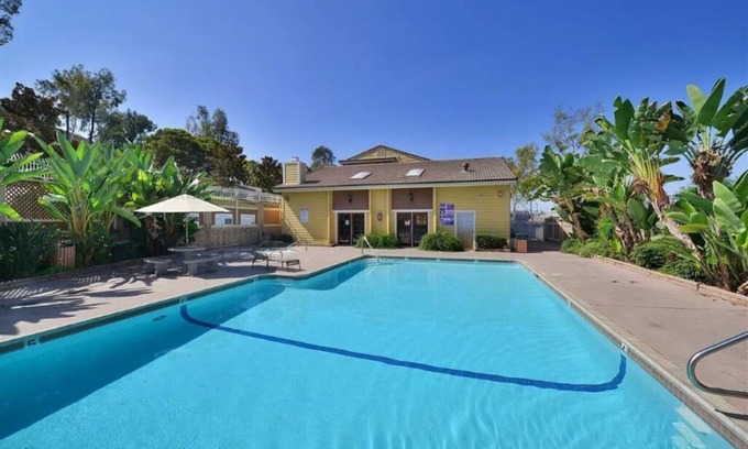 Chula Vista Condo | 3BR/2BTH Garage, King, Crib, Pool & Hot Tub