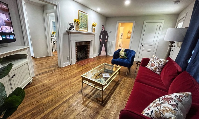 Gallatin House | 3BR House with yard & Parking walking distance to Gallatin Square near Nashville