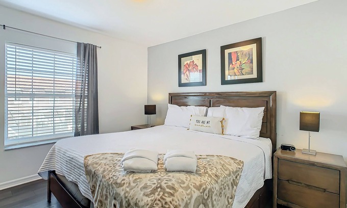 Bellavida House | 3BR Near Disney Bella Vida Resort Pool & BBQ