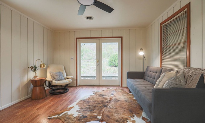West Meade House | 3BR Retro Hillside Oasis - Conveniently Located to the Best of Nashville!