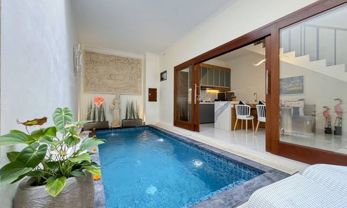 Denpasar Barat Villa | 3BR - Stylish Private Villla in Seminyak Area