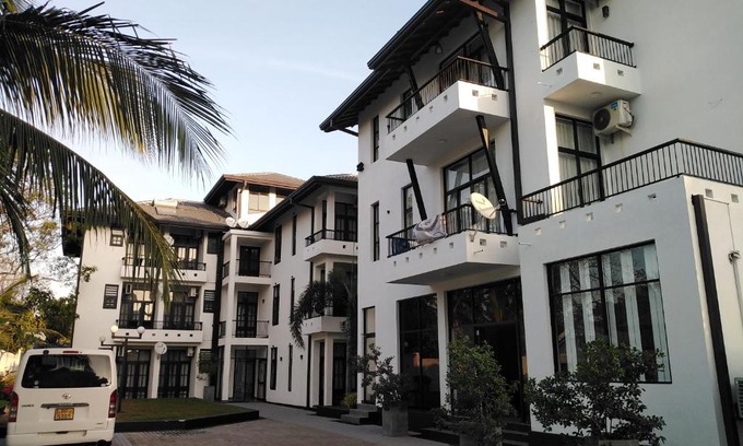 Negombo Hotel | 3R Resort