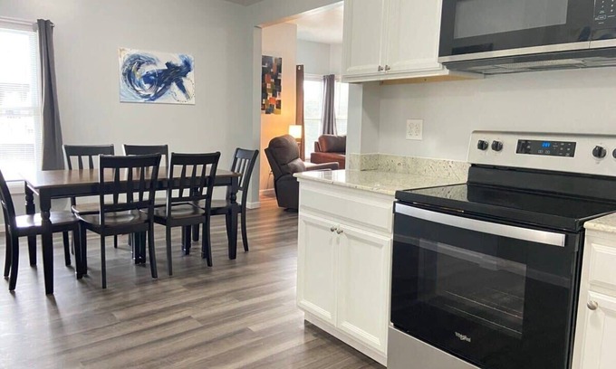 Oneonta Apartment | 3rd Base Apt 1 - All Star Baseball Rentals