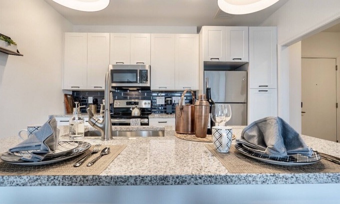 Castleberry Hill Condo | 4/20 Friendly Benz Bungalow Atl GWCC
