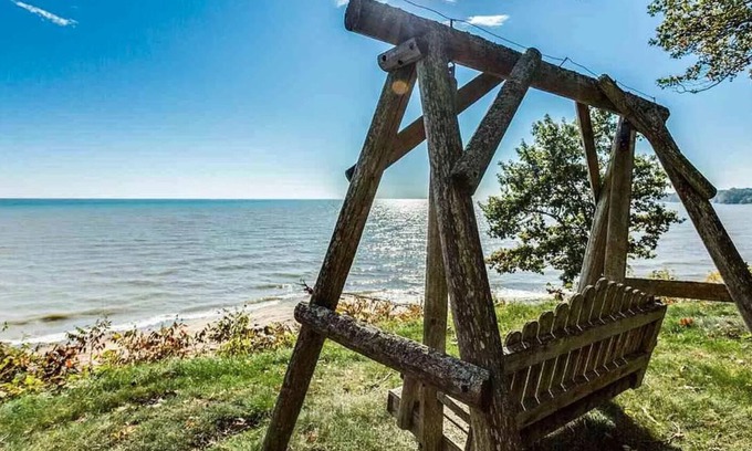 Lexington House | 4 Acres, 4 Bedrooms and 110+ Feet of Beach on Lake Huron!