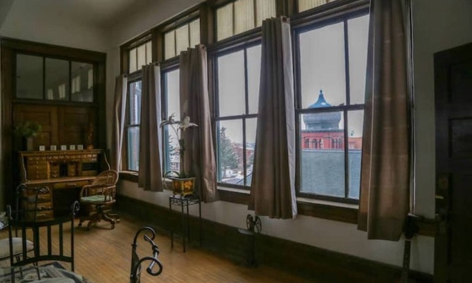 Butte Apartment | 4 BD 2 BA Penthouse Historic Uptown Butte W/Views