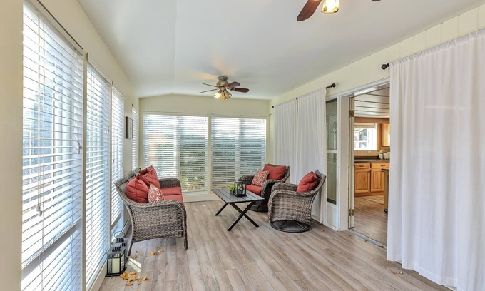Canyon Rim Apartment | 4 Bed, 1.5 Bath East SLC Apt - Blazing Google Fiber