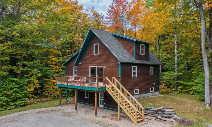 Stratton and Bromley Ski Areas House | 4 Bed/3 Bath Mountain Chalet in Stratton, VT