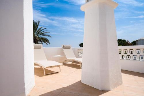 Alporchinhos Villa | 4-Bed Clifftop Beach House - Pool, Private Garden, Terrace & Paddle Boards