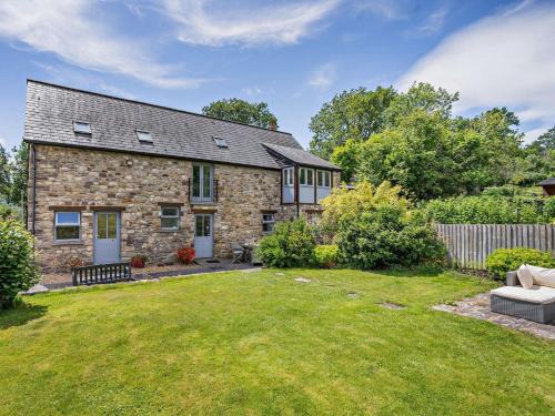Abergavenny House | 4 Bed in Abergavenny 90003