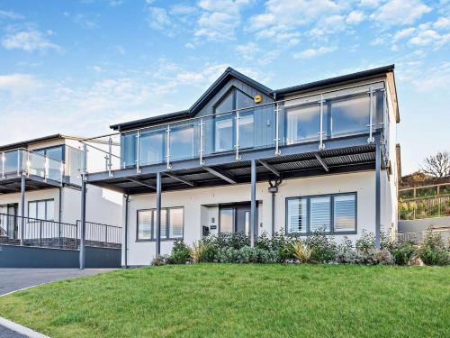Westleigh House | 4 Bed in Appledore 92017