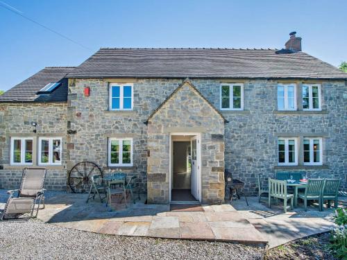 Newton Grange House | 4 Bed in Brassington 47450
