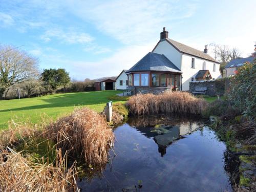 Berrynarbor House | 4 Bed in Combe Martin 2.9mls 91071