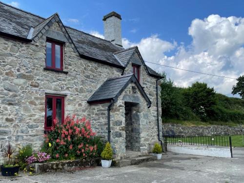 Llanrwst House | 4 Bed in Conwy 66510