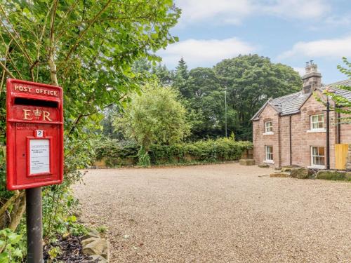 Cromford House | 4 Bed in Cromford 82198