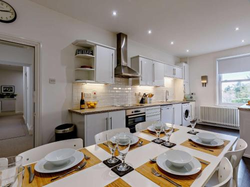 Malvern Apartment | 4 Bed in Malvern 57335