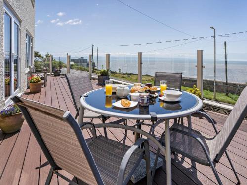 Ogmore-by-Sea House | 4 Bed in Ogmore-by-Sea 74236