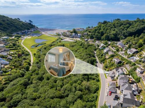 Seaton House | 4 Bed in Seaton 89135