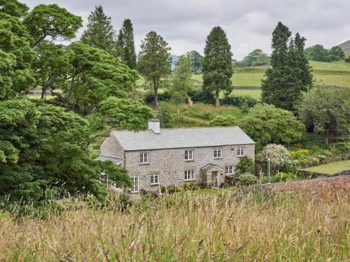 Sedbergh House | 4 Bed in Sedbergh SZ595