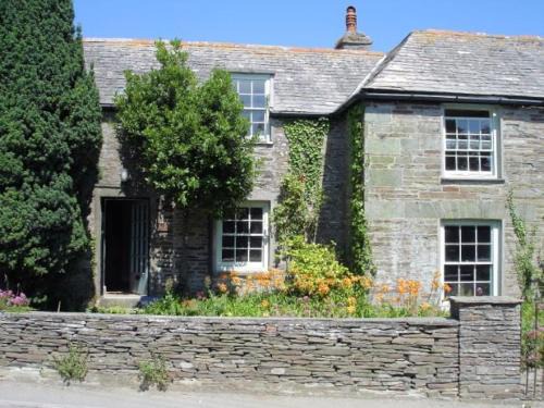 Tintagel House | 4 Bed in Tintagel TOLBO