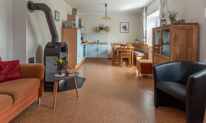 Loogh Apartment | 4-bed vacation apartment "Igelheim" - Ferienhof An der Lay