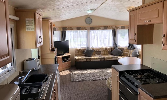 Tattershall Other | 4 bedroom 10 berth caravans with Hot Tub ,Mountain Bikes Tattershall Lakes