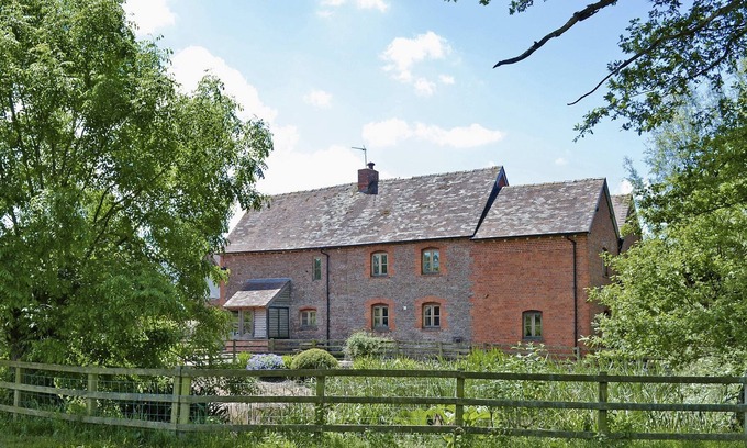 Tenbury Wells Cottage | 4 bedroom accommodation in Bockleton, Tenbury Wells
