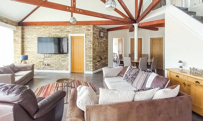 Langworth Ski Chalet | 4 bedroom accommodation in Langworth