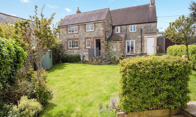 Ventnor Cottage | 4 bedroom accommodation in Niton
