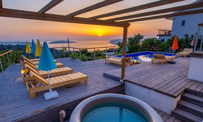 Lukovo House | 4 bedroom accommodation in Lukovo