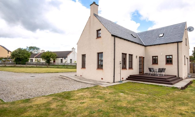 Edderton Cottage | 4 bedroom accommodation in Tain
