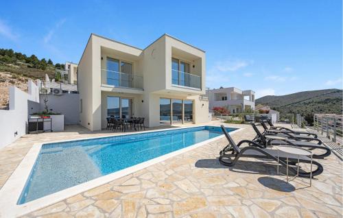 Zaboric House | 4 Bedroom Amazing Home In Zaboric