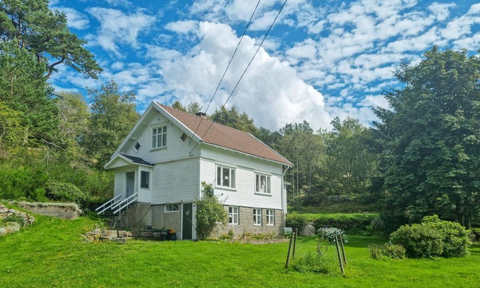 Farsund House | 4 bedroom amazing home in Farsund