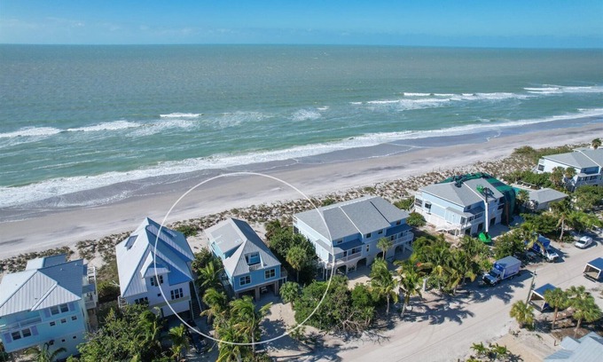 Cape Haze House | 4 Bedroom Beach front home!