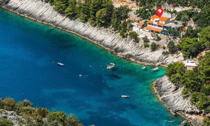 Korcula House | 4 bedroom beach front home in Pupnat