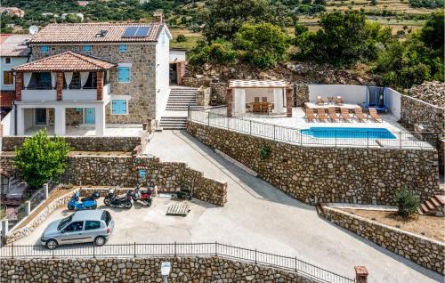 Rab House | 4 Bedroom Beautiful Home In Mundanije
