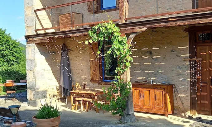 Soueich Cottage | 4 bedroom cottage in soueich
