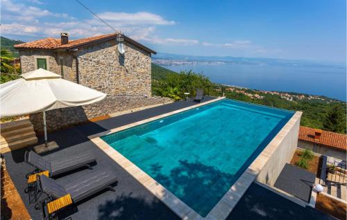 Opatija House | 4 Bedroom Cozy Home In Poljane