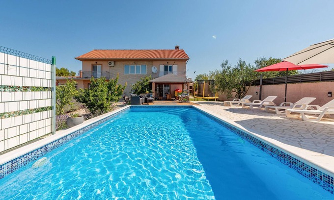 Lisicici House | 4 bedroom gorgeous home in Lisicic