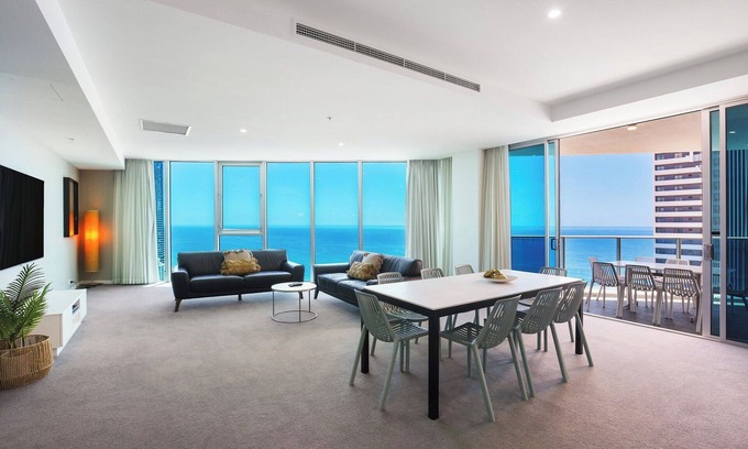 Surfers Paradise Apartment | 4 bedroom H Residence 25101 - 51 Levels above Hilton Hotel