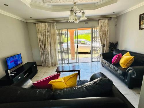 Amanzimtoti House | 4 bedroom house, Amanzimtoti DBN