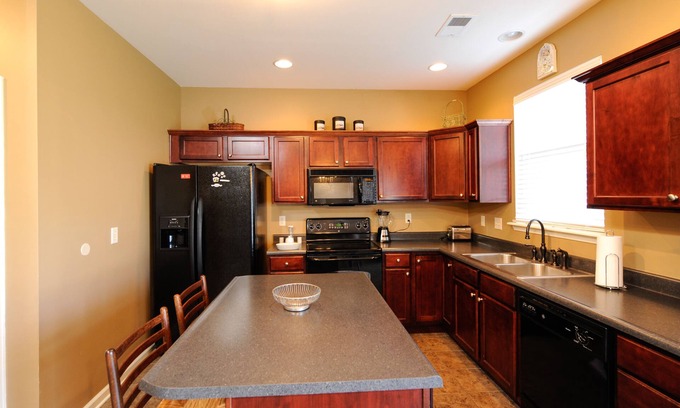 Georgetown House | 4 bedroom house close to the Horse Park