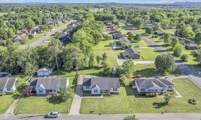 Murfreesboro House | 4-bedroom house with 2 King beds in enchanting Murfreesboro. Welcome home!