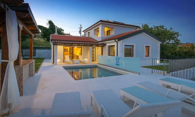 Nova Vas House | 4 bedroom lovely home in Brtonigla