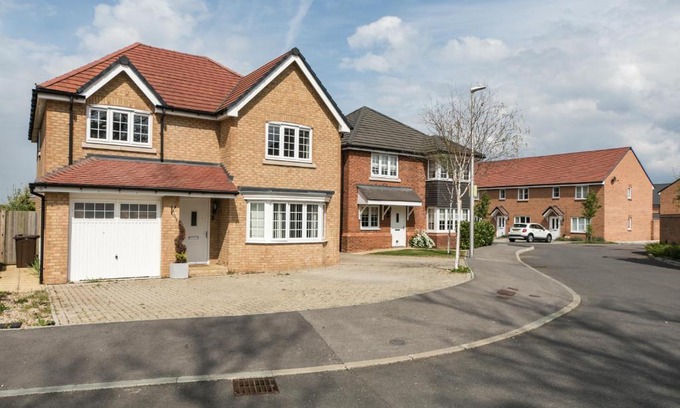 Sindlesham Apartment | 4 bedroom new build house