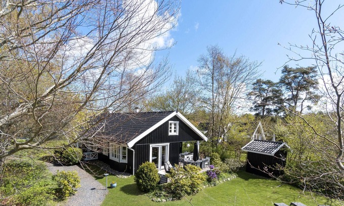 Udsholt Sand House | 4 bedroom pet friendly home in Græsted