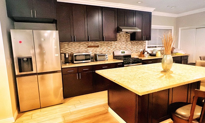 Hacienda Heights House | 4-bedroom townhome in delightful Hacienda Heights with AC, WiFi