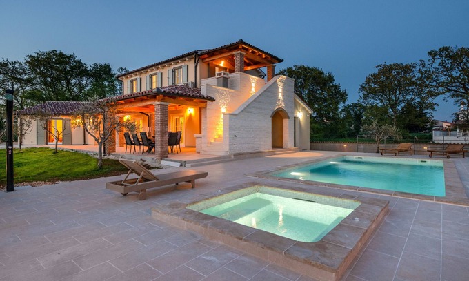 Kavran Villa | 4 Bedroom Villa in Kavran