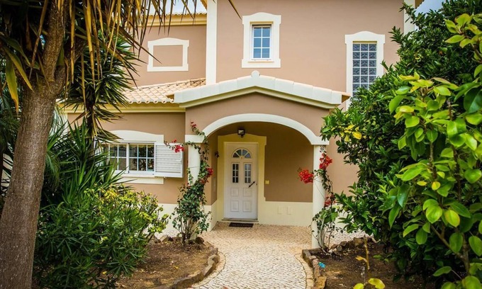 Chinicato Villa | 4 Bedroom Villa with Private pool